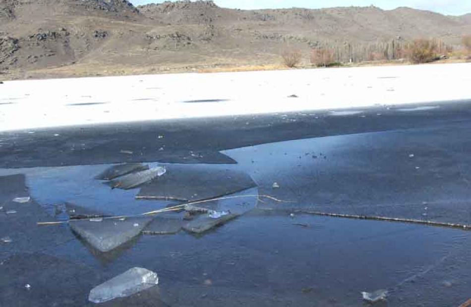 A frozen Butchers Dam, near Alexandra.