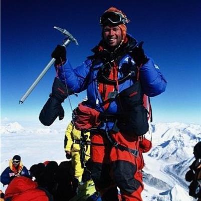 Wanaka/Hawea climbers on top of Everest | Otago Daily Times Online News