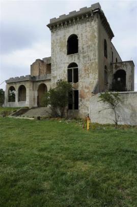 New  structures registered by the Historic Places Trust are: Cargill's Castle, St Clair. Photos...