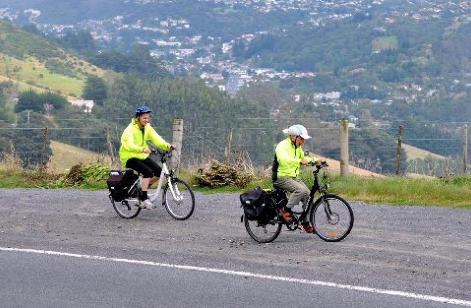 Prof Richard Dowden leads the way up North Rd.