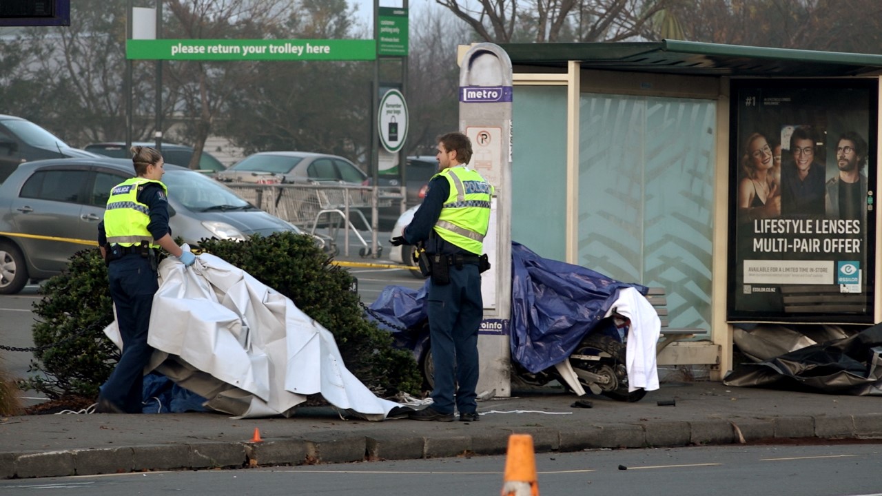 Motorcyclist%2C+73%2C+dies+in+car+crash+on+A1+near+Grantham+%26%238211%3B+BBC