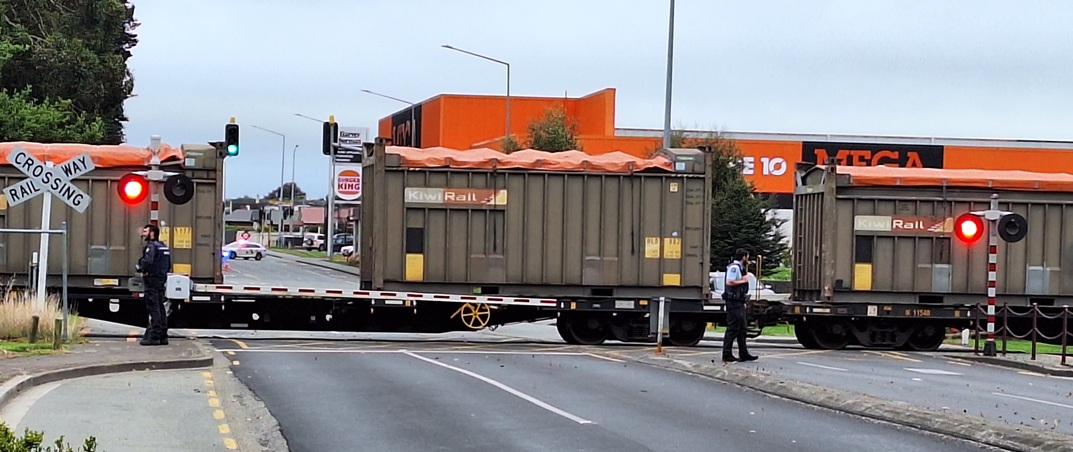 Police at the scene on Monday evening. Photos: Nina Tapu