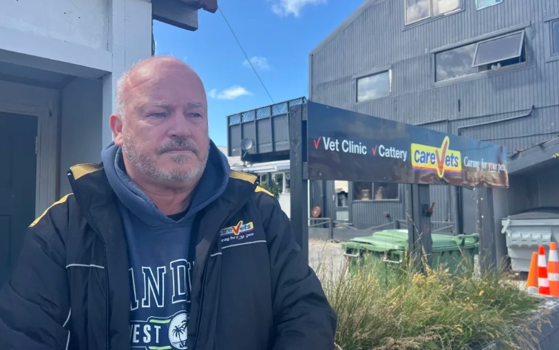 CareVets Kilbirnie owner Nick Cooper. Photo: RNZ 